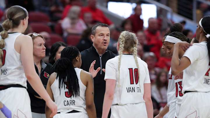 Watch: Jeff Walz, Louisville Players Preview NCAA Tournament Opener vs. Drake