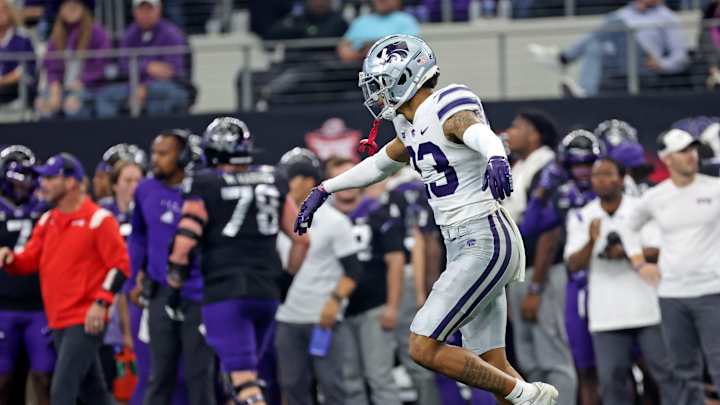 Julius Brents Fits Like a Glove in Gus Bradley's Scheme: Film Room