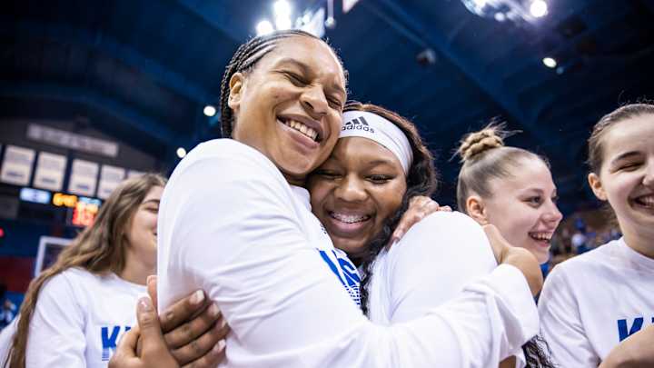 Game Primer: How to Watch, Key Players and Important Information for Kansas Jayhawks at TCU Horned Frogs