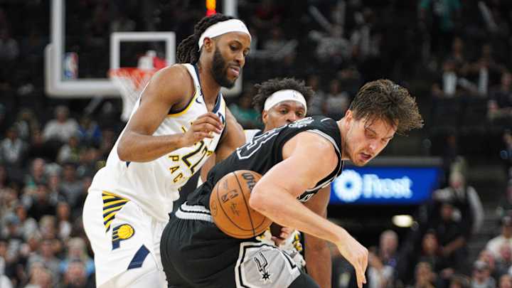 Indiana Pacers fall to San Antonio Spurs in one of Pacers worst performances of the season