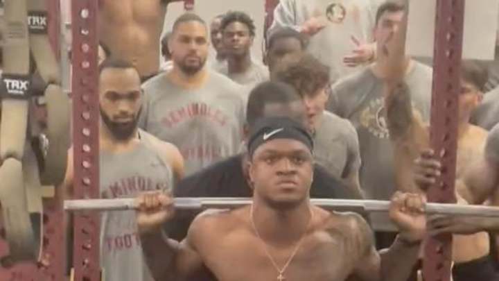 WATCH: Winston Wright shows off his explosiveness with a 400+ pound squat WATCH: Winston Wright shows off his explosiveness with a 400+ pound squat