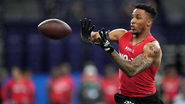 Receivers See Good Fits with Justin Fields Receivers See Good Fits with Justin Fields