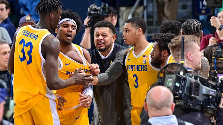 Rebounding Costs Pitt in Battle for ACC Title with Miami