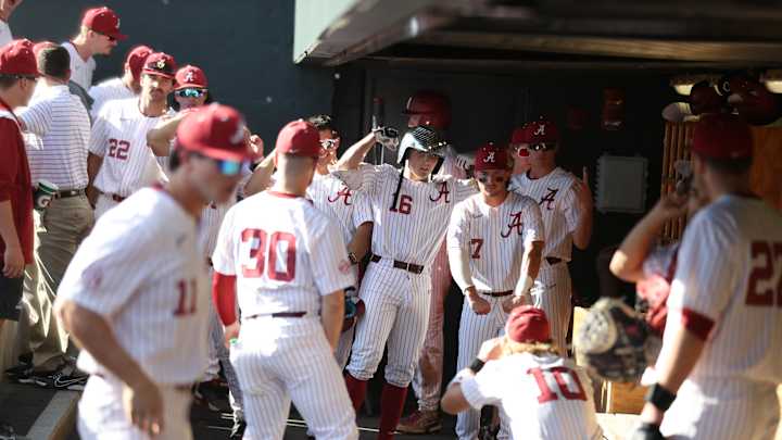No. 20 Alabama Baseball Runs Away from UIC in Game 2 No. 20 Alabama Baseball Runs Away from UIC in Game 2