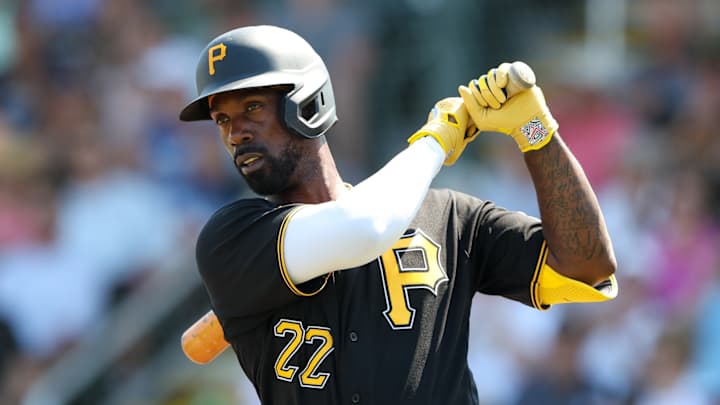 Pirates' Andrew McCutchen Exits Game After Being Hit by Pitch on Hand