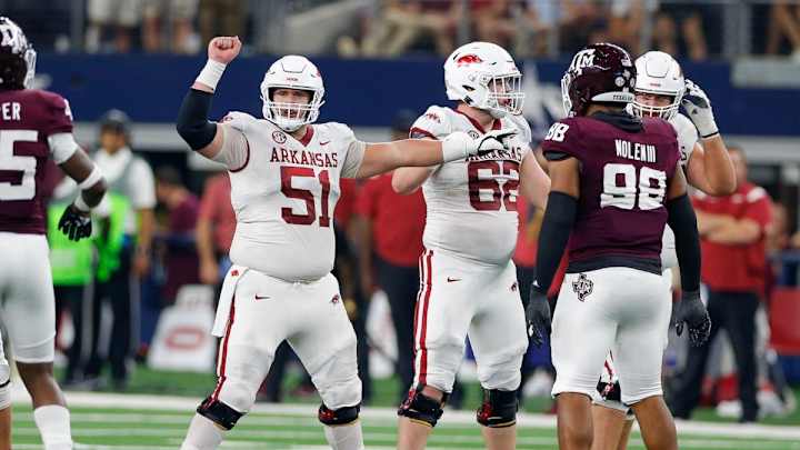 Next Creed Humphrey? Steelers Meet With Arkansas OL Ricky Stromberg