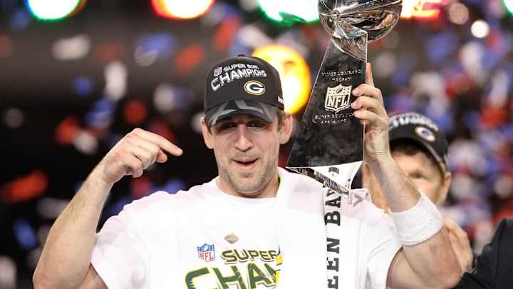 Traded to Jets, Rodgers Leaves Packers With Complicated Legacy