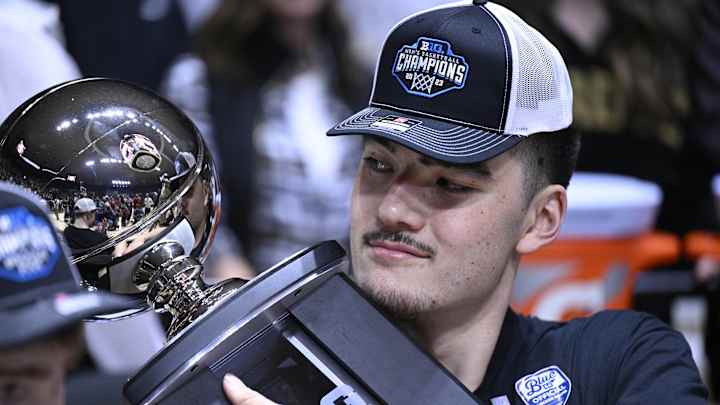 PHOTO GALLERY: Purdue Holds Off Illinois For 76-71 Win at Mackey Arena
