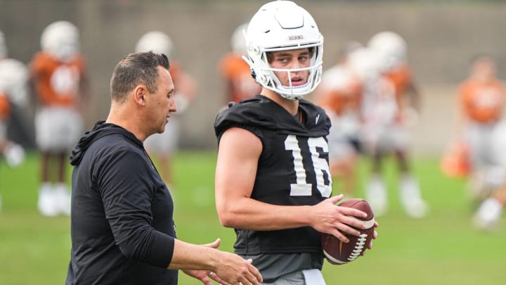 Texas’s Steve Sarkisian Updates Plan for Arch Manning With QB Quinn Ewers Out Texas’s Steve Sarkisian Updates Plan for Arch Manning With QB Quinn Ewers Out
