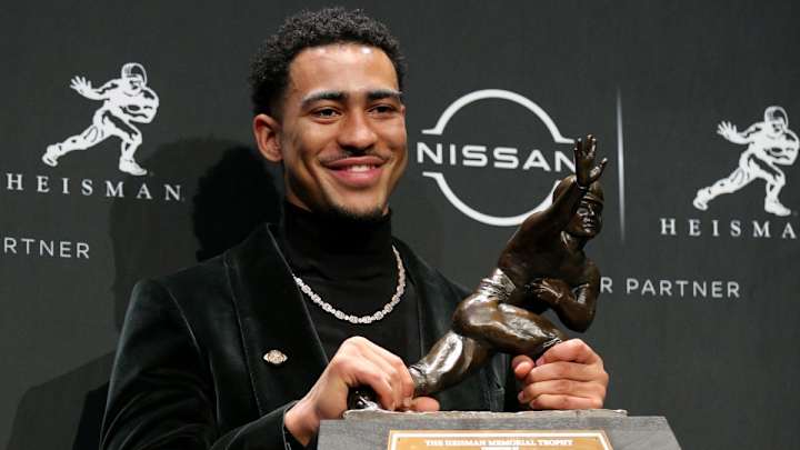 McDaniels Doesn't See Height as Restriction For Bryce Young