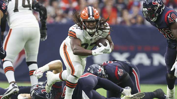 NBC Sports Floats Kareem Hunt as Broncos' Free-Agent Target