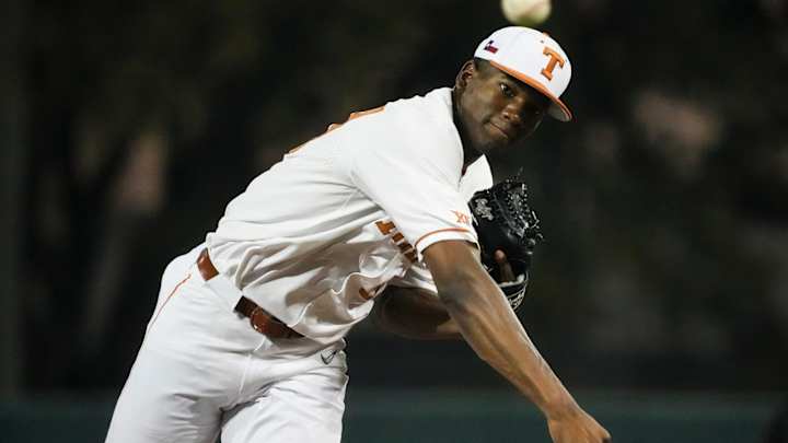 Longhorns Rally For 7-5 Win Over Bearkats: Live Game Log Longhorns Rally For 7-5 Win Over Bearkats: Live Game Log