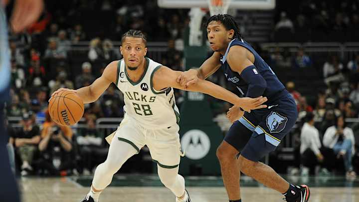 Milwaukee Bucks ink Lindell Wigginton to a two-way contract Milwaukee Bucks ink Lindell Wigginton to a two-way contract