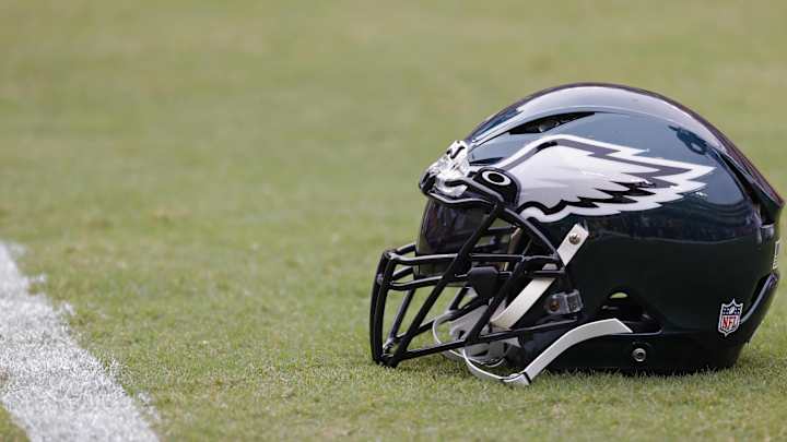 Eagles Release Bernard Williams 29 Years After Final Game in Bizarre Transaction