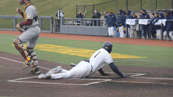 Mountaineers' Bats Remain Hot and Pound Golden Gophers in Series Opener