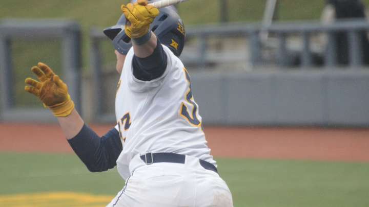 Mountaineers Whack Golden Gophers 7-2