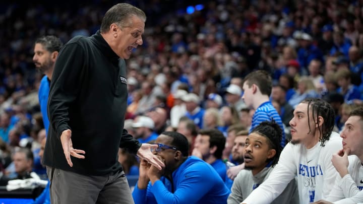 Poor Free-Throw Shooting Leads to Another March Loss for Kentucky Poor Free-Throw Shooting Leads to Another March Loss for Kentucky