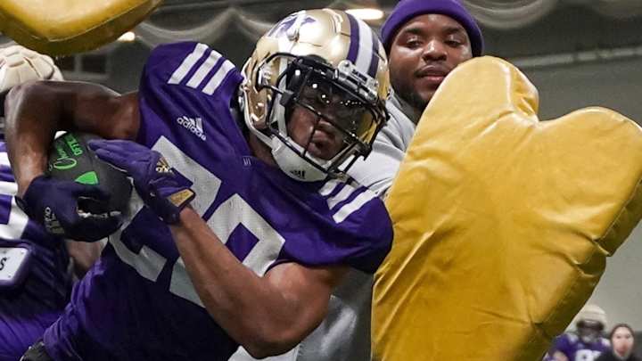 3 Days of UW Spring Football as Told Through Lin's Camera Lens