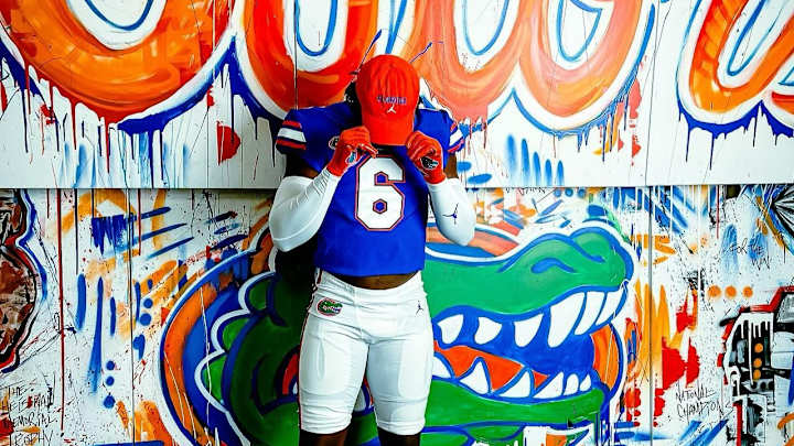 LB Aaron Chiles Signs With Florida