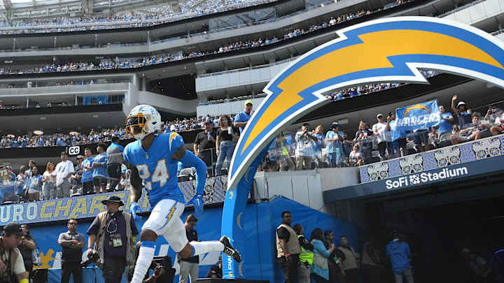 Chargers Safety Announces Sudden Retirement on Social Media After 4-Year NFL Career Chargers Safety Announces Sudden Retirement on Social Media After 4-Year NFL Career