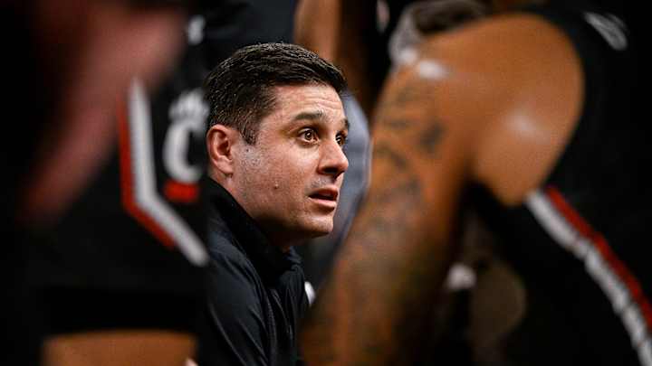 Three Man Weave: Cincinnati Pulls Away From Virginia Tech 81-72 To Open NIT