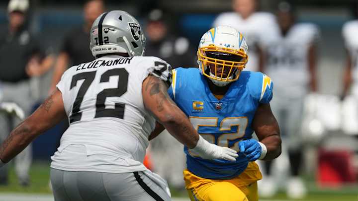 Raiders Re-Signing OL Jermaine Eluemunor Raiders Re-Signing OL Jermaine Eluemunor