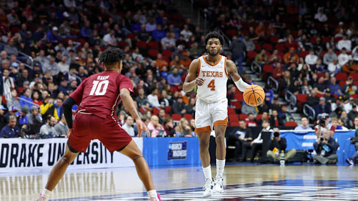 Longhorns' Rodney Terry Irritated with Iowa's Treatment of Tyrese Hunter: 'It's Not Fair!'