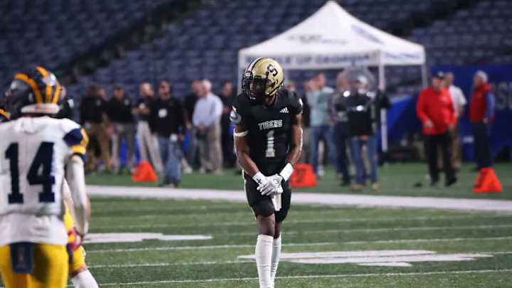 Georgia Lands Commitment from Four Star Athlete Demello Jones