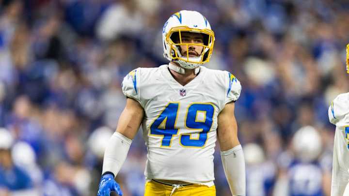 Chargers Starting Linebacker Opts to Sign With Division Rival in Free Agency Chargers Starting Linebacker Opts to Sign With Division Rival in Free Agency