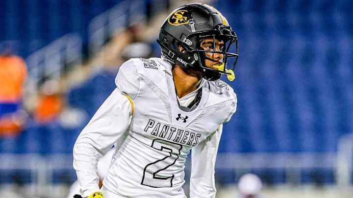 Notre Dame Extends Pot Of Gold Offer To Cornerback Blake Woodby