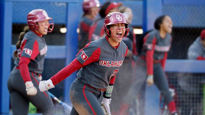 OU Softball: Oklahoma Sweeps Texas in Run-Rule Fashion on Sunday