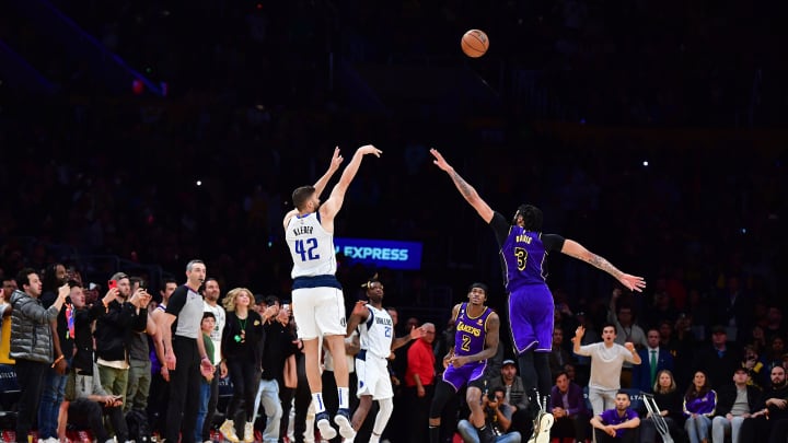 Anthony Davis Takes Blame for Late Blunders in One-Point Loss to Mavs Anthony Davis Takes Blame for Late Blunders in One-Point Loss to Mavs