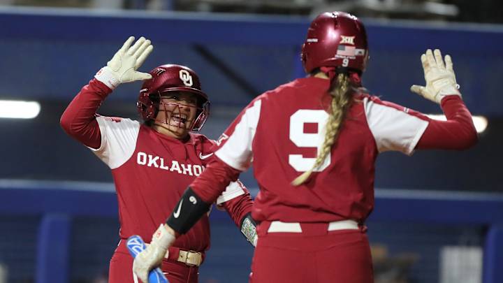 Oklahoma Bats, Pitchers Shine in Fall Scrimmage Blowout