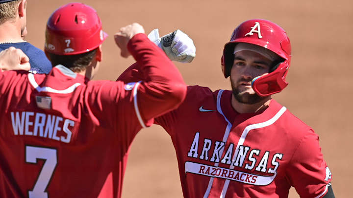Hogs Get 12th Straight Win, Downing Auburn on Saturday
