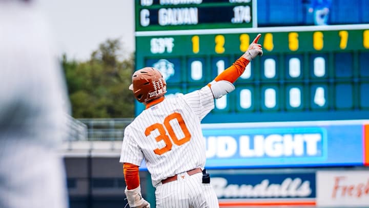 Longhorns Launch Three Home Runs, Beat Privateers 9-3 For Series Sweep: Live Game Log Longhorns Launch Three Home Runs, Beat Privateers 9-3 For Series Sweep: Live Game Log