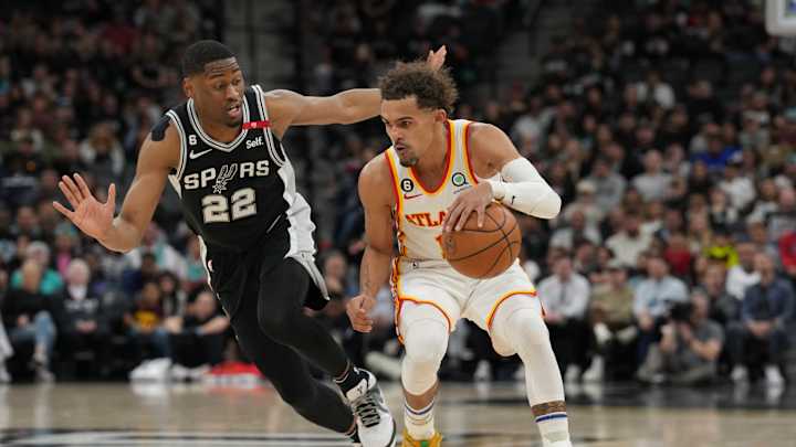 Spurs Defense Clamps Up Hawks in Second Half of Comeback Win