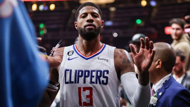 Paul George Reveals Terrifying Details of Clippers' Plane Being Hit by Lightning