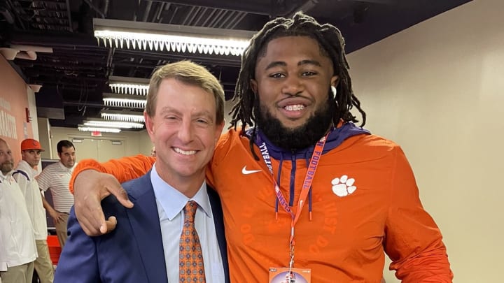 Clemson Commitment Incoming? Star Defender Ends Recruitment Clemson Commitment Incoming? Star Defender Ends Recruitment