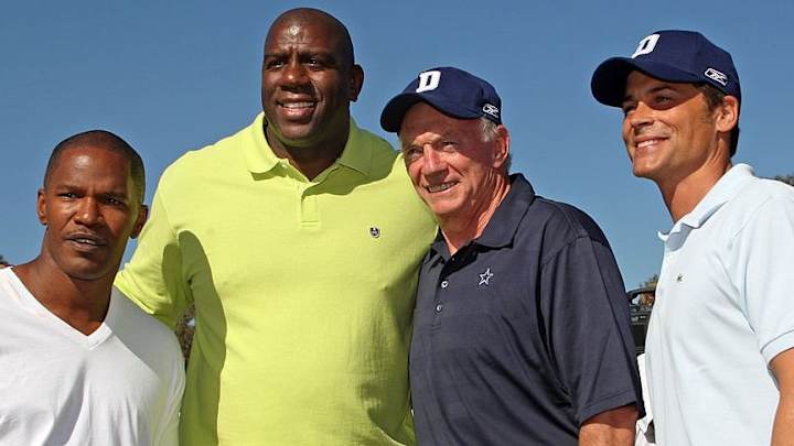 Jerry Jones Reacts to Racism Lawsuit; Magic Johnson 'Piggyback' Ride? Jerry Jones Reacts to Racism Lawsuit; Magic Johnson 'Piggyback' Ride?