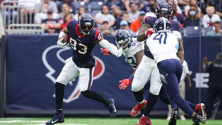 Former Bucs First-Round Pick signs with Las Vegas Raiders Former Bucs First-Round Pick signs with Las Vegas Raiders