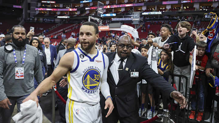 Steph Curry Reacts to Warriors Finally Winning a Road Game