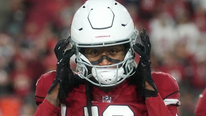 REPORT: Tennessee Titans are ‘Interested’ in DeAndre Hopkins Trade According to NFL Insider REPORT: Tennessee Titans are ‘Interested’ in DeAndre Hopkins Trade According to NFL Insider