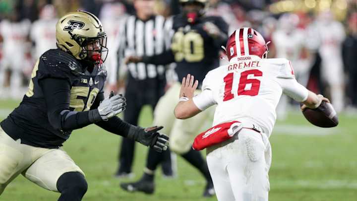 Transfer DL Branson Deen Acclimating to Miami Transfer DL Branson Deen Acclimating to Miami