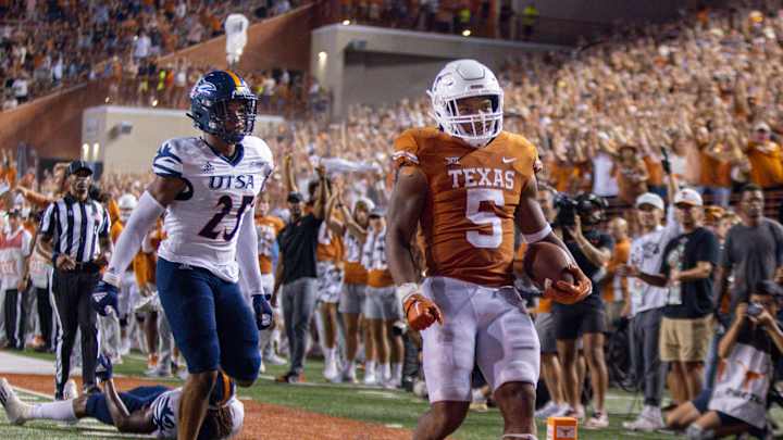 NFC Bound? Longhorns RB Bijan Robinson Meets With Two Teams Prior To Draft