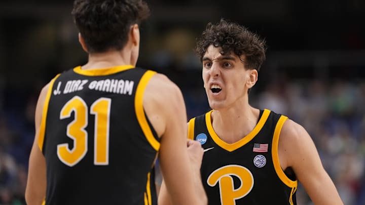 Pau Gasol Congratulates Pitt's Diaz Graham Twins on Strong Freshman Season