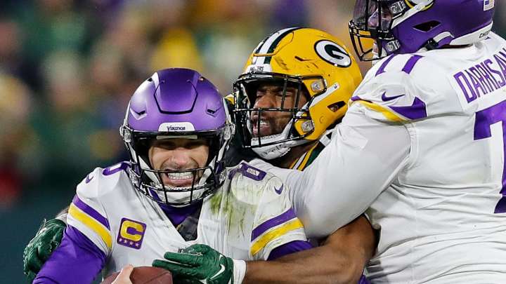 Packers Re-Sign Outside Linebacker Justin Hollins