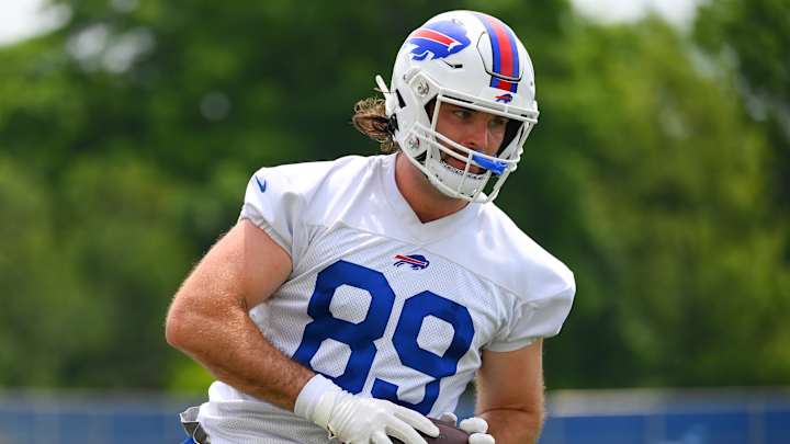 Where Will Tommy Sweeney Fit in on the Giants' Tight Ends Depth Chart? Where Will Tommy Sweeney Fit in on the Giants' Tight Ends Depth Chart?