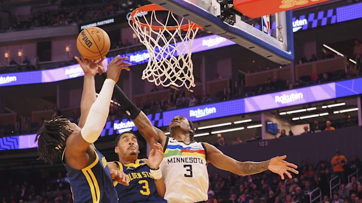 Jaden McDaniels Left Off All-Defensive Team Jaden McDaniels Left Off All-Defensive Team