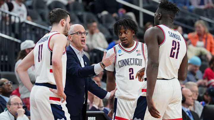 UConn Had Items Stolen Off Team Bus During Practice in Las Vegas UConn Had Items Stolen Off Team Bus During Practice in Las Vegas