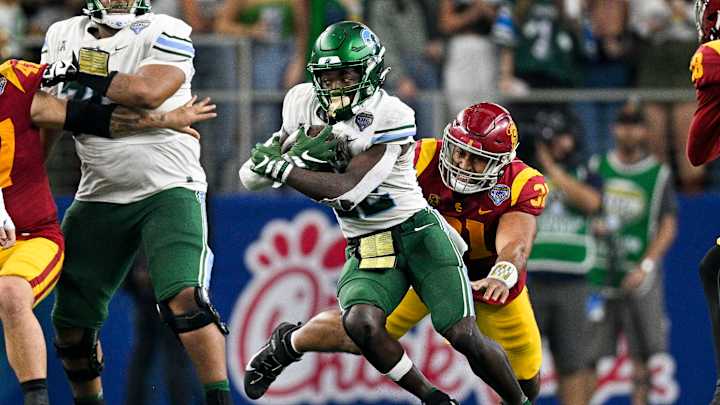Bills Host Tulane RB Tyjae Spears for Lunch, Private Workout